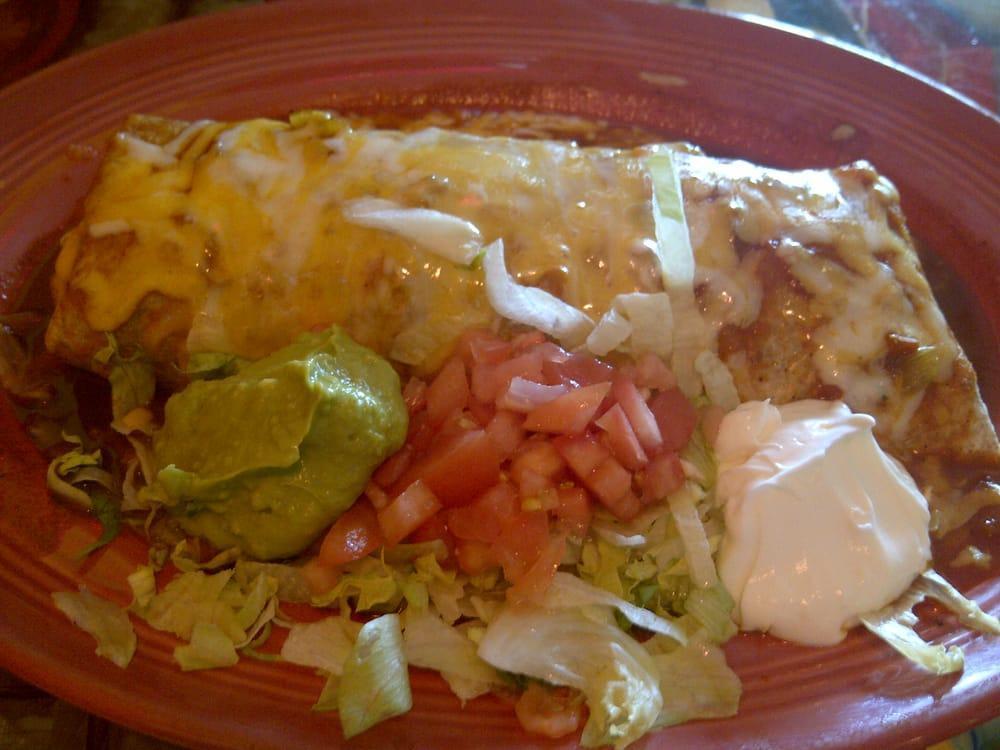 Expresso Burrito · Flour tortilla filled with beef or chicken, rice and beans. Topped with cheese, lettuce, sour cream, guacamole and tomatoes.