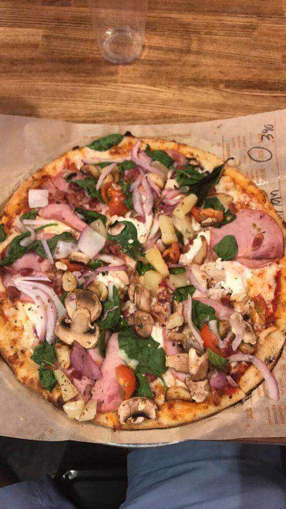 Blaze Pizza · Salad · Pizza · Fast Food