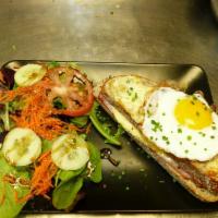 Croque Madame Sandwich · Pain de campagne, ham, cheese with bechamel and 1 egg on the top.