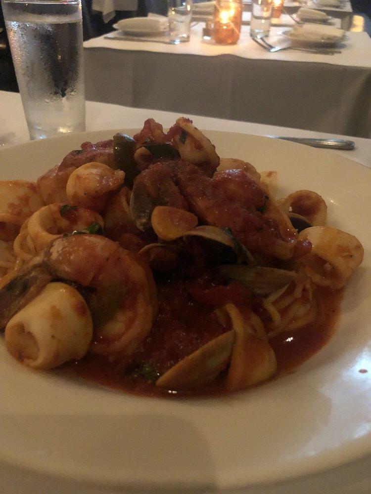 Spaghetti Seafood Fra Diavolo · Shrimp, calamari and clams in fra diavolo sauce.
