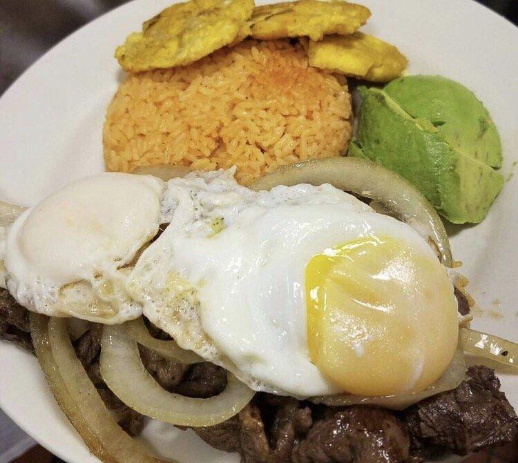 Bistec Encebollado · 