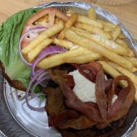 Hamilton Burger with Goat Cheese and Bacon · 
