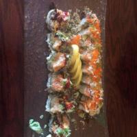 007 Roll · Inside spicy tuna, kani and avocado. Outside salmon, crunch, caviar, scallion with special s...