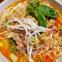 Kapoon Curry Noodles · 