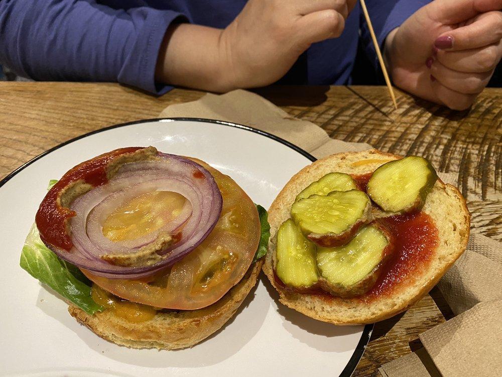 Bareburger - Long Island City · Burgers · Salad · American