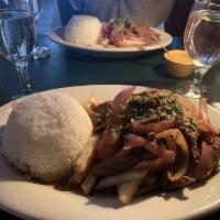 Lomo Saltado · 