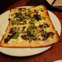 Mushroom Flatbread Pizza · 