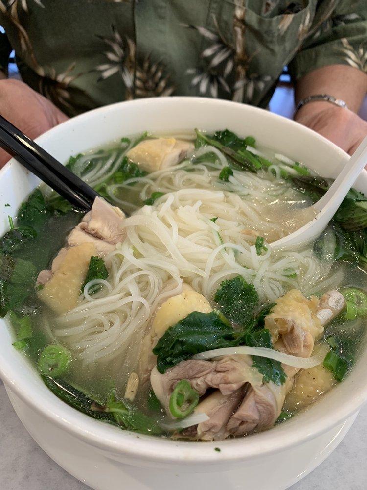 Pho Ga Dac Biet An Nam · Combination chicken rice noodle soup