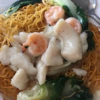 Seafood Pan Fried Noodle · 