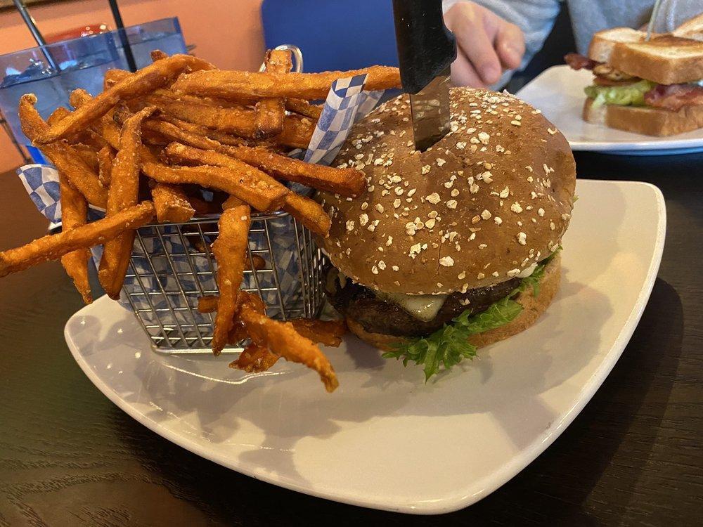 Tru Burger · Bars · Salad · American · American · Sandwiches · Salads · Hamburgers