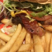 Bacon Cheeseburger Combo · Served with choice of 32 oz drink