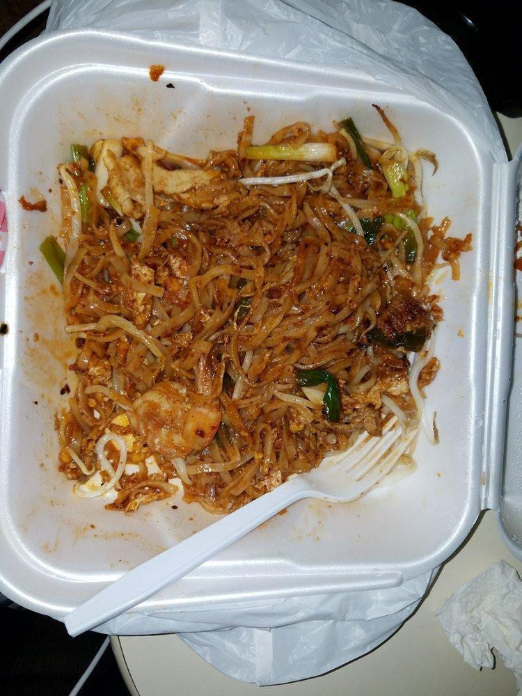 Salween Thai · Thai · Noodles · Asian