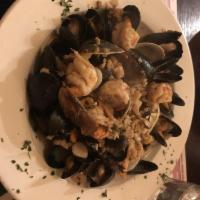 Mare · Fresh baby shrimp, mussels and clams in marinara, fra diavolo, or olive oil sauce.