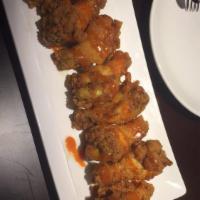 8 Piece Hot and Spicy Chicken Wings · 