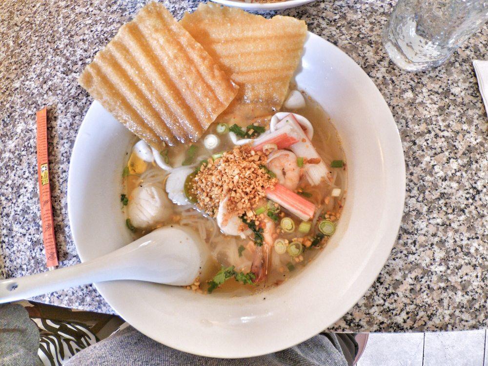 Eggs & Thai Café · Desserts · Thai · Curry · Breakfast & Brunch · Soup