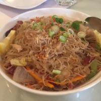Pancit Bihon Noodle · Thin rice noodles.