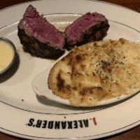 Filet Mignon with Béarnaise · 