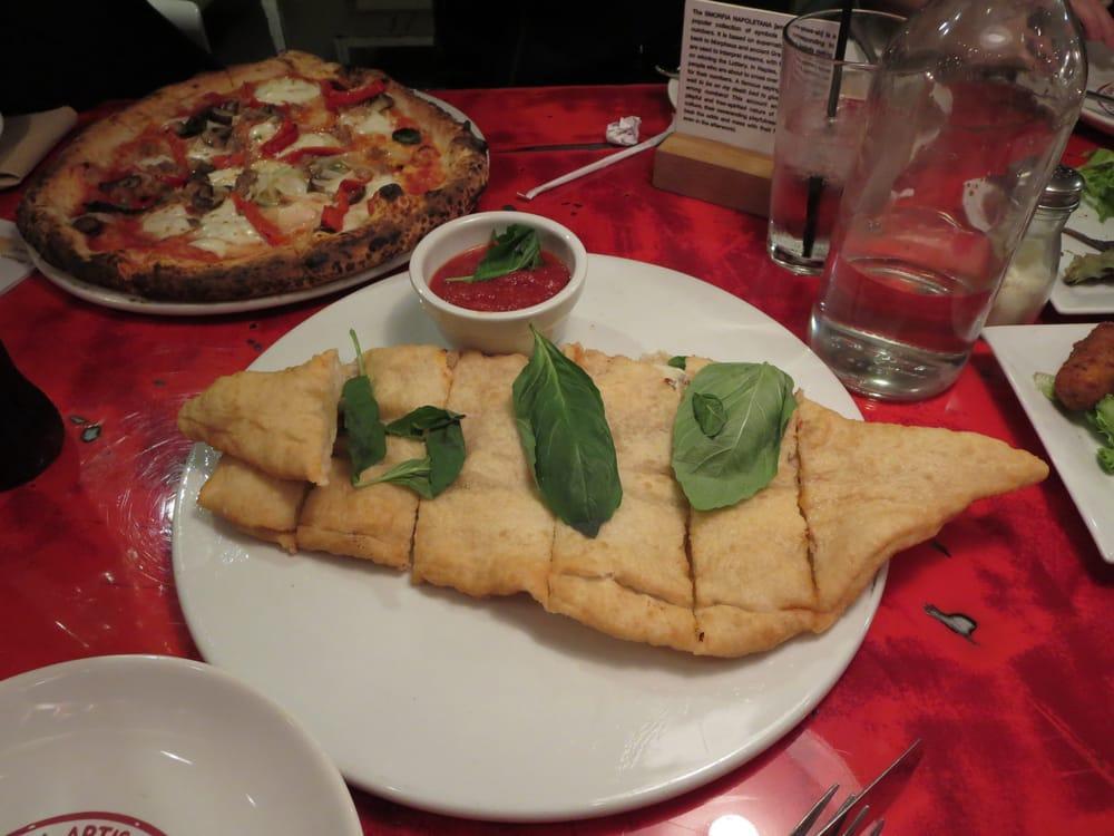 Varuni Napoli · Beer Bar · Lunch · Wine Bars · Dinner · Salads · Pizza