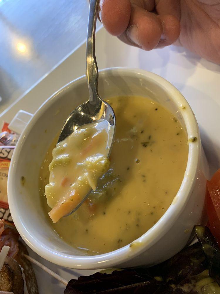 Broccoli and Cheddar Soup · 