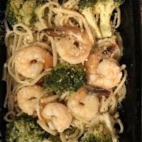 Linguine Aglia Oglio with Shrimp and Broccoli · 