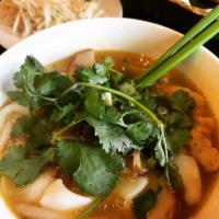 Banh Canh Tom Cua · 