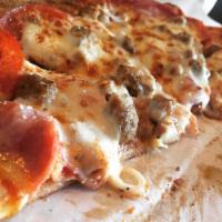 Queens Meat Lovers Pizza · Pepperoni, Canadian bacon, Italian sausage, ground beef, fresh garlic, whole-milk mozzarella...