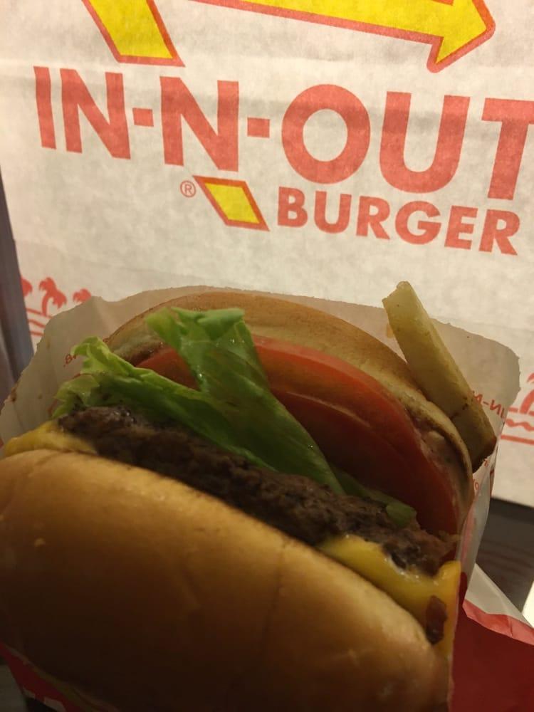 In-N-Out Burger · Fast Food · Burgers