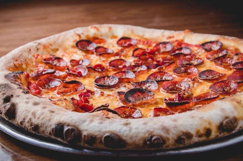 Pepper - Pepperoni Pizza · 
