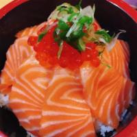 Sake Don · Salmon and ikura served on sushi rice.