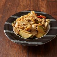 46. Drunken Noodles · Rice noodles cooked with vegetables and a chili garlic sauce. Served with your choice of chi...