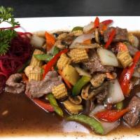 Thai Pepper Steak Entree · Beef only. Stir fried with beef, bell pepper, mushroom, carrot, baby corn, zucchini and onio...
