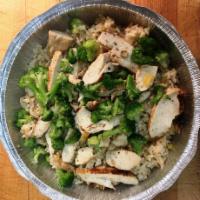 Chicken and Broccoli Bowl · Grilled chicken, broccoli, garlic, brown rice and quinoa, drizzled with olive oil.