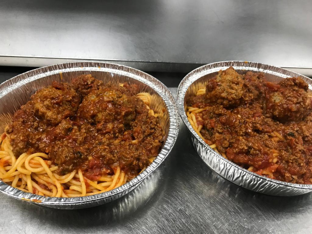 Spaghetti with meat sauce and meatballs · 