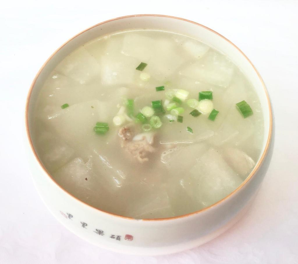 Winter Melon with Pork Rib Soup 排骨冬瓜汤 · 