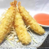 Shrimp Tempura 天妇罗虾 · 3 pcs Crips coating shrimps served with house sweet dipping sauce.