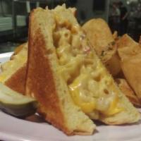 Ultimate Grilled Cheese Sandwich · Applewood smoked bacon, smoked Gouda, American, signature mac and' cheese and grilled Texas ...