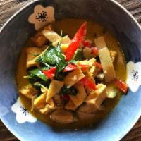 C1. Green Curry แกงเขียวหวาน · Green curry paste, Thai eggplant, bamboo shoot, fresh basil, bell pepper and coconut milk. S...