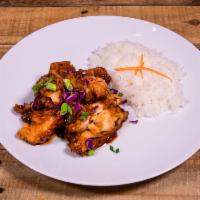 F2. General Tso's Chicken · Spicy. Fried. Served with steamed white rice.