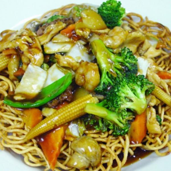 Shanghai Noodles · Broccoli, peapods, baby corn, mushrooms, carrots and water chestnuts served over pan fried egg noodles.