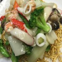 Seafood Shanghai Noodles · Shrimp, crabmeat and calamari.