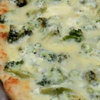 Chicken Broccoli Pizza · 