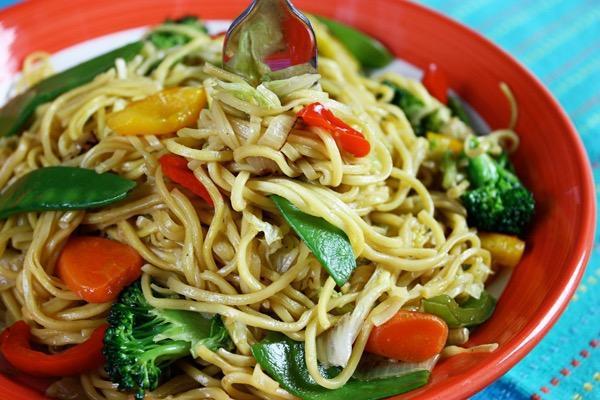 44. Vegetable Lo Mein 蔬菜捞面 · Soft noodle.