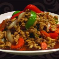 E2. Chili and Mint Entree · Garlic, chilies, basil leaves, white onions and green bell peppers stir-fried on a blazing w...