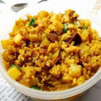 F4. Singapore Fried Rice · Curry flavor fried rice with chicken. Hot and spicy.