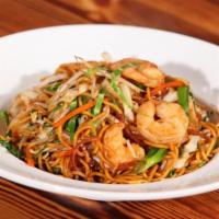 Shanghai Lo Mein · Choice of shrimp, chicken, beef or vegetables with bean sprouts, scallions, cabbage and carr...