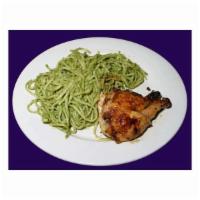 Tallarin Verde con Pollo · Spaghetti with our chef special basil sauce served with chicken breast.  