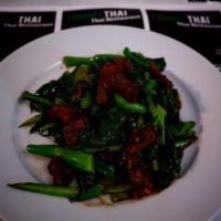 CS5. Kana Moo Grob · Sauteed crispy pork and Chinese broccoli in brown sauce. Spicy.