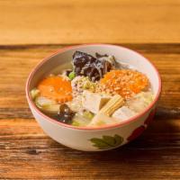Gang Jued Woon Sen · Clear soup with glass noodle, tofu and ground pork. 