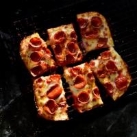 Build Your Own Gluten Free Pizza · 6 pieces crispy and thin crust.