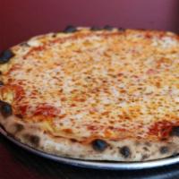 Classic New Yorker Cheese Pizza · Signature marinara, shredded mozzarella, and oregano.